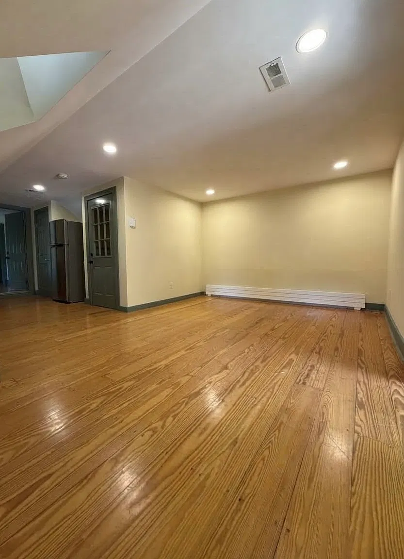 1 bed, 1.5 bath, 800 sqft, $2,400 — Photo 4