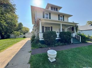 119 22nd St E, Prince Albert, SK S6V1N2