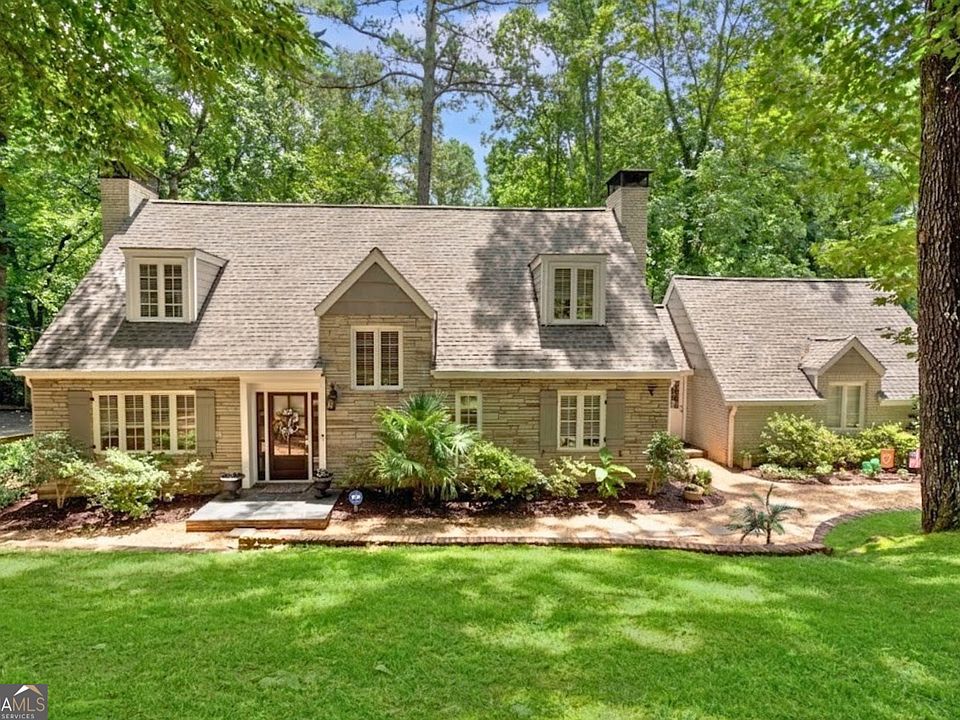 1st image of 34 River Park Dr