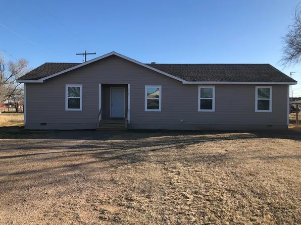 1425 N 3rd St, Tahoka, TX 79373