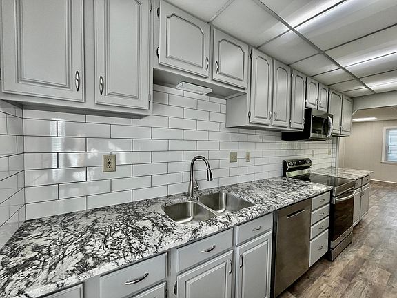 4th image of 237 Oneida Dr