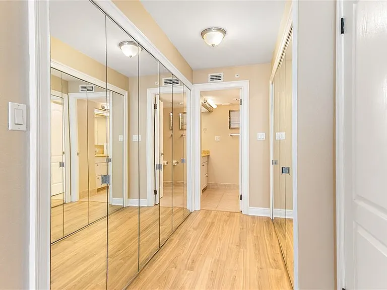 400 Island Way #212 — Photo 24
