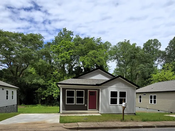 216 Caulder Cir, Spartanburg, SC 29306