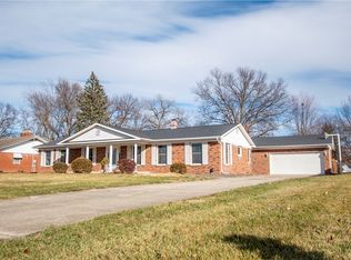 1010 N Henrietta St, Effingham, IL 62401