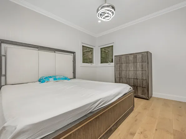 206-15 Richland Avenue image 23 of 37