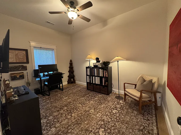 2102 Bernhurst Dr — Photo 15