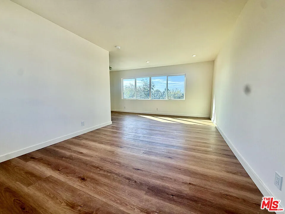 1 bed, 1.0 bath, 530 sqft, $3,900 — Photo 4