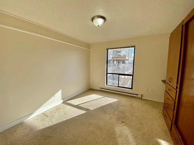 Annaron Apartments — Photo 11