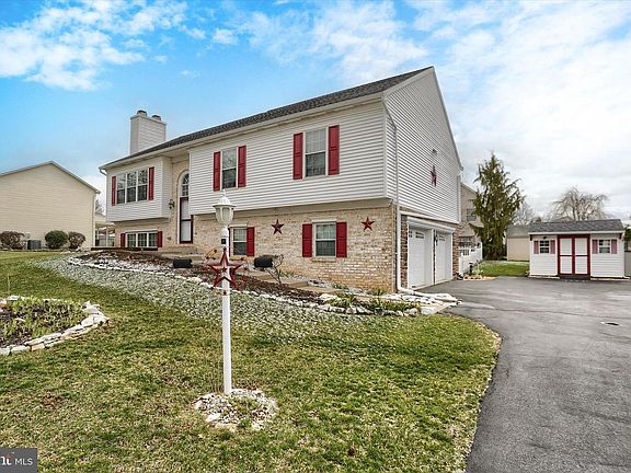 4th image of 26 Rye Ln