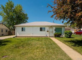 907 Victor St, Aurora, CO 80011