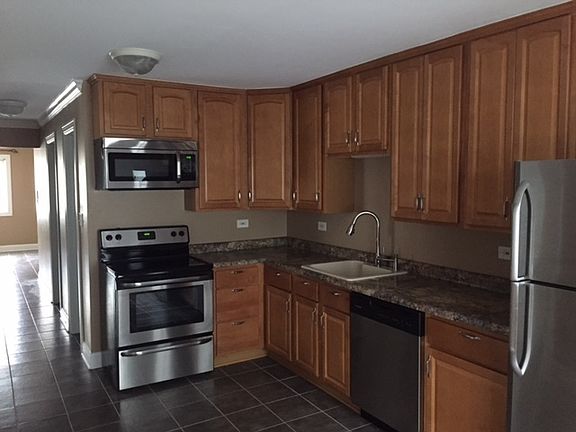 3rd image of 8145 Ogden Ave APT 1S