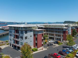 3990 Abbey Ln, Astoria, OR 97103