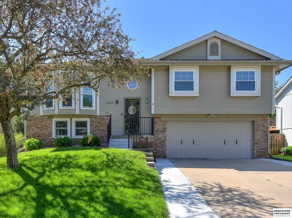 3509 S 152nd St, Omaha, NE 68144
