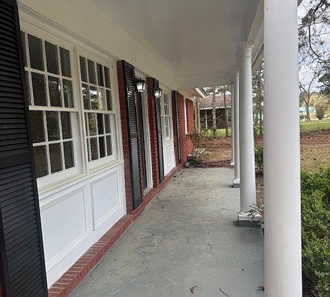 2nd image of 1428 33rd St