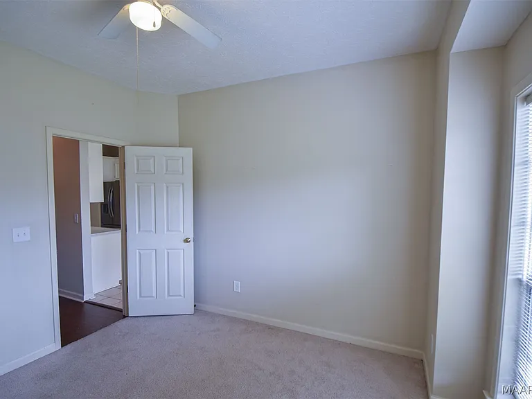 1691 Rambling Brook Ln — Photo 43