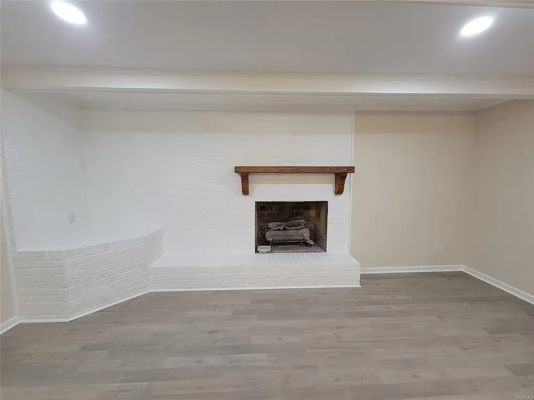 950 Karen Rd — Photo 8