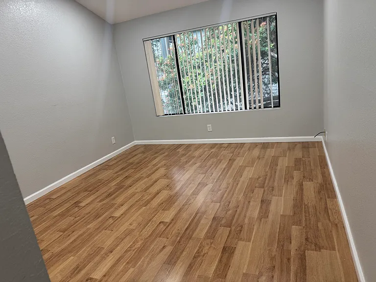 37000 Meadowbrook Cmn #203 — Photo 9