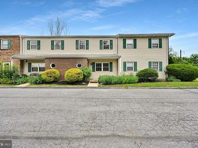 1360 Blue Jay Dr, Lancaster, PA, 17601