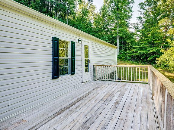 4th image of 308 Chambers Dr