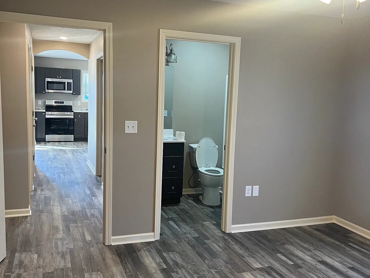 3 bed, 1176 sqft, $1,300 — Photo 3
