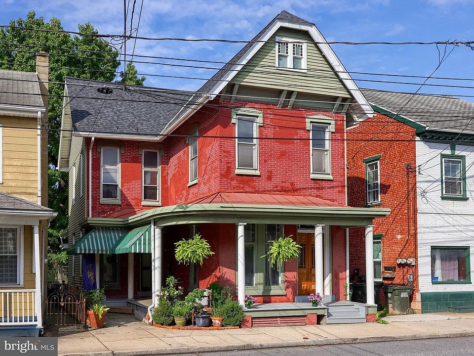 1st image of 130 S Main St
