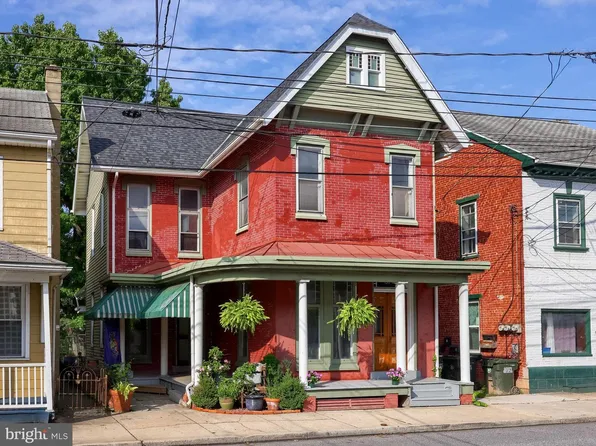 130 S Main St, Manheim, PA 17545