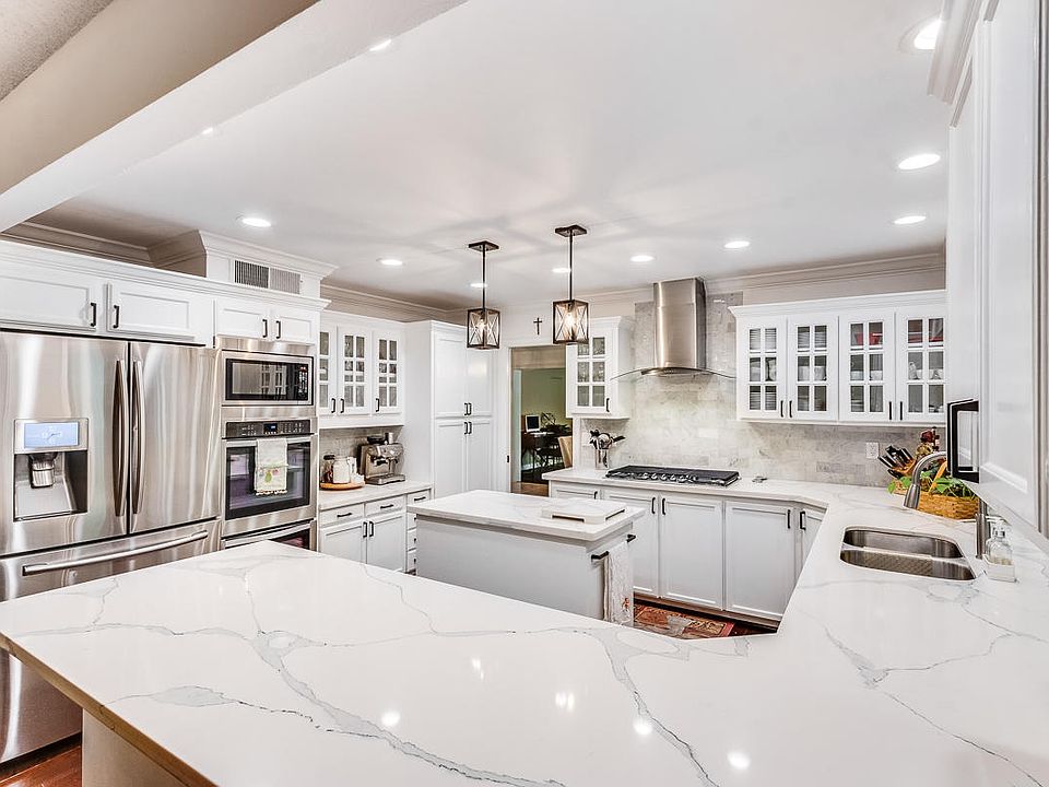 1st image of 5176 Del Valle Pl