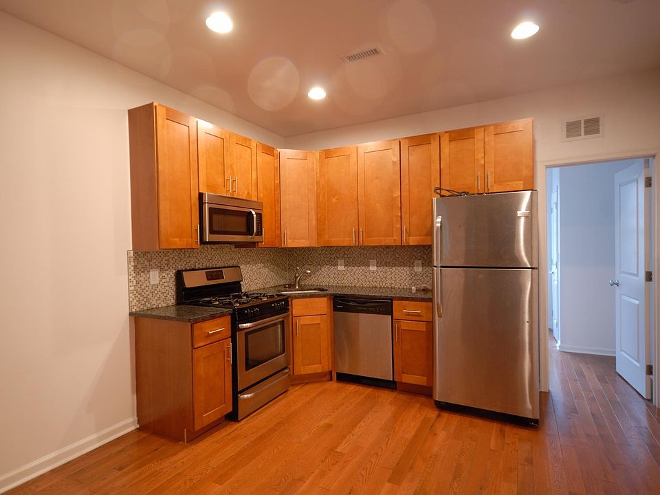 1st image of 1821 N Willington St #B