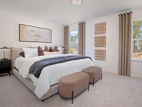 3rd image of 715 Jade Creek Cir