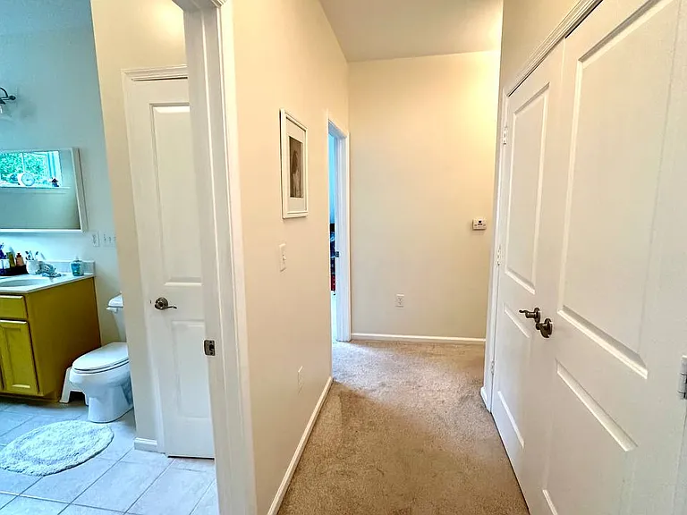 4329 Farringdon Way — Photo 15