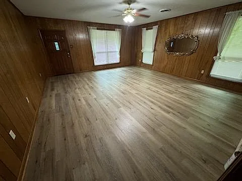 3 bed, 2016 sqft, $2,299 — Photo 4