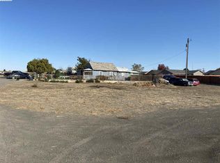 1415 E Alvina St, Pasco, WA 99301