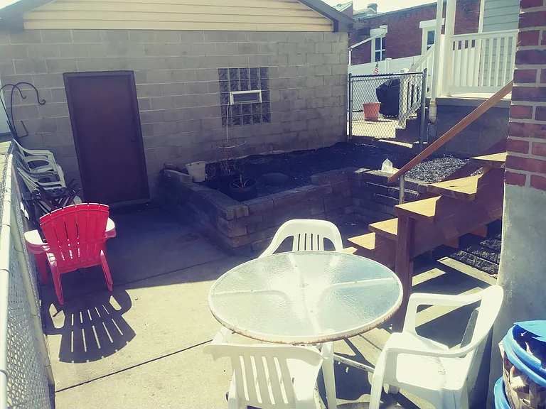 4782 Sciota St #2 — Photo 21