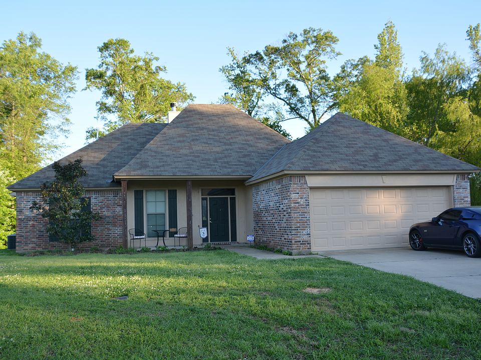 1st image of 10179 English Oaks Dr