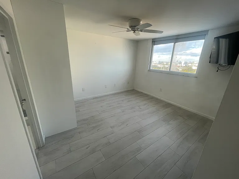 6969 Collins Ave #903 — Photo 10