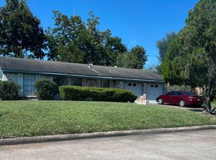 13026 Glenwyck St, Houston, TX 77045