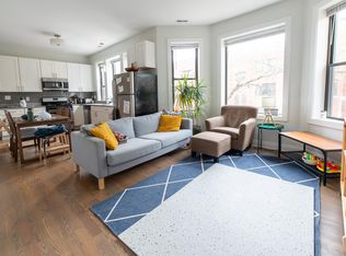1353 W Bryn Mawr Ave #2E, Chicago, IL 60660