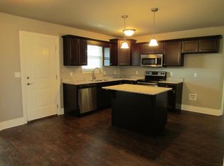 1370 Sebastian Ln, Prairie Grove, AR 72753