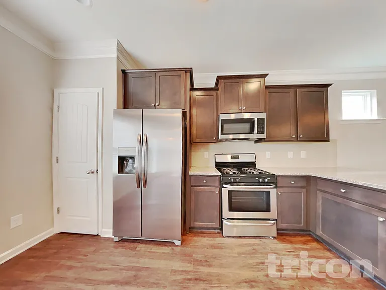28 Ashview Dr — Photo 4