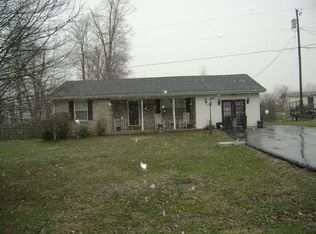 210 Tabor Rd, Jeffersonville, KY 40337
