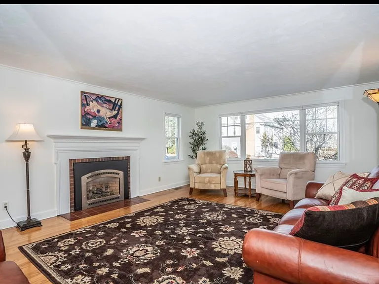 59 Milton St #1 — Photo 6