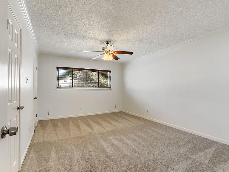 13228 Trail Hollow Dr #3228 — Photo 12