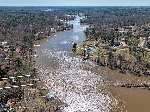 3rd image of 917 Bear Creek Point
