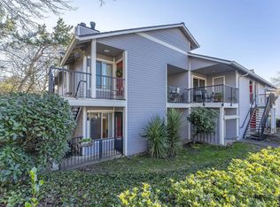 86 Kingsgate Rd UNIT H101, Lake Oswego, OR 97035