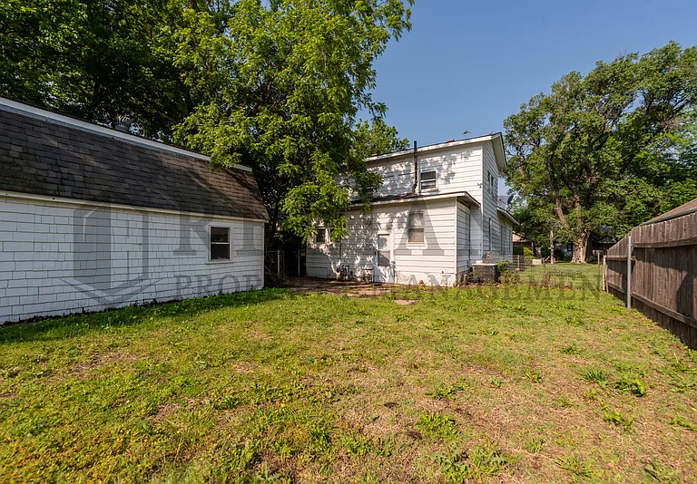 232 S Sedgwick St — Photo 4