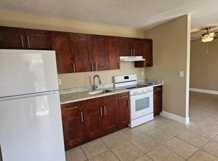 1200 W Blue Heron Blvd APT 8, West Palm Beach, FL 33404
