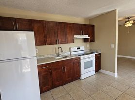 1200 W Blue Heron Blvd, West Palm Beach, FL
