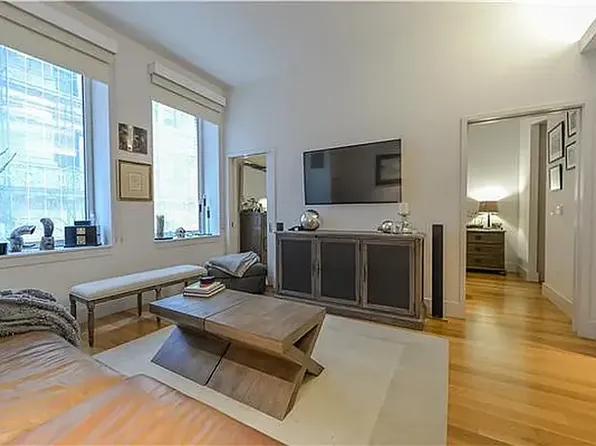 101 Leonard Street 8-C image 3 of 18