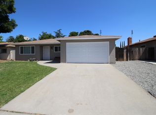 5823 E Lansing Way, Fresno, CA 93727