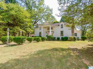 Cave Springs Rd S, Decatur, AL 35603